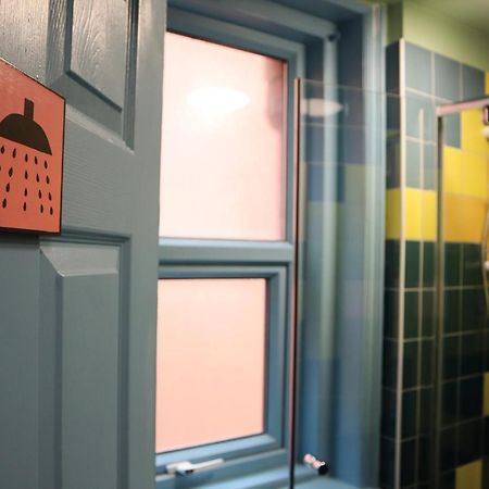 Art Hostel Лийдс Екстериор снимка