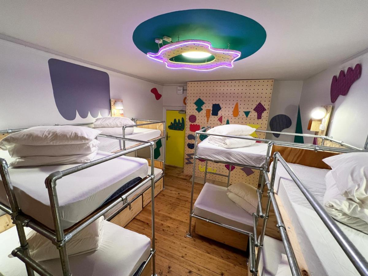 Art Hostel Лийдс Екстериор снимка
