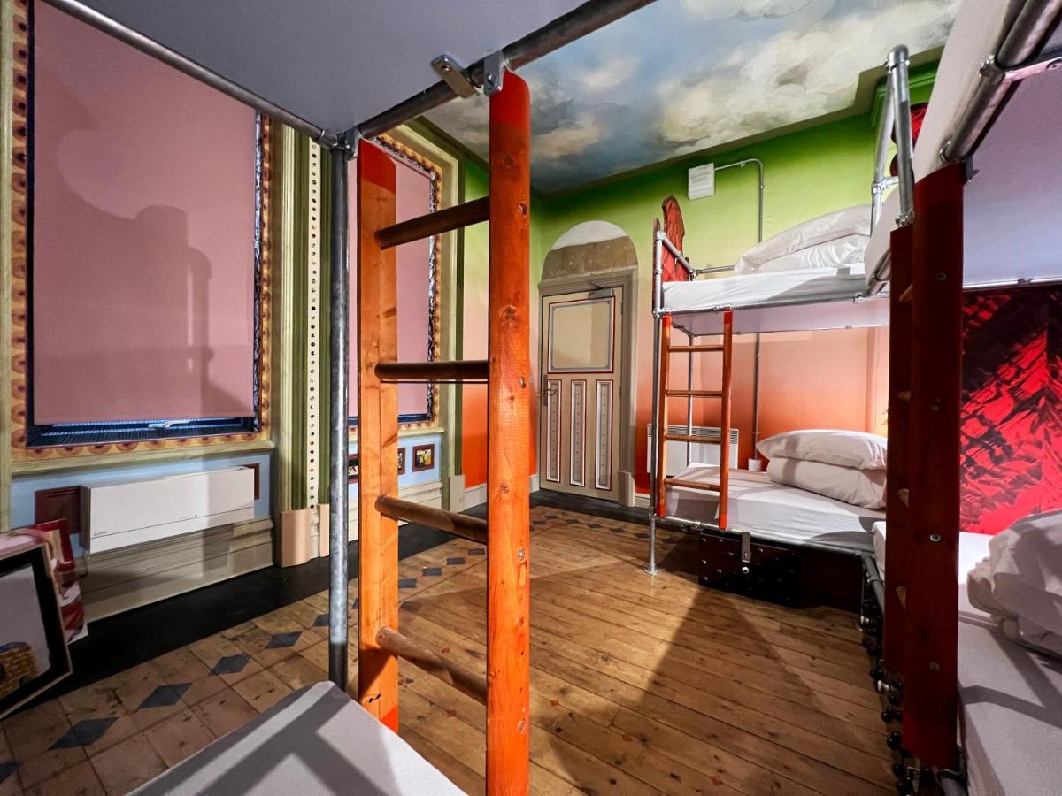 Art Hostel Лийдс Екстериор снимка