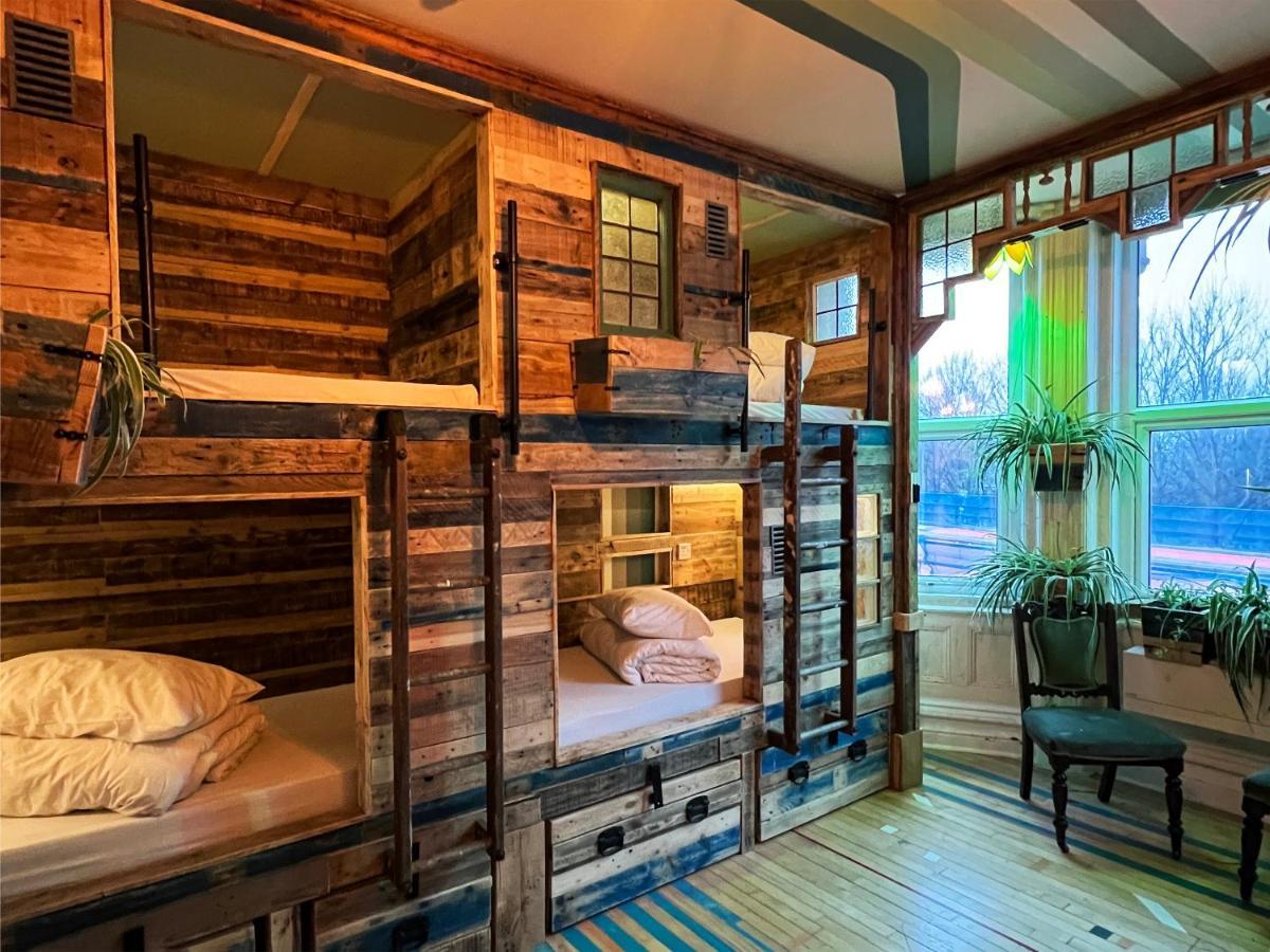 Art Hostel Лийдс Екстериор снимка